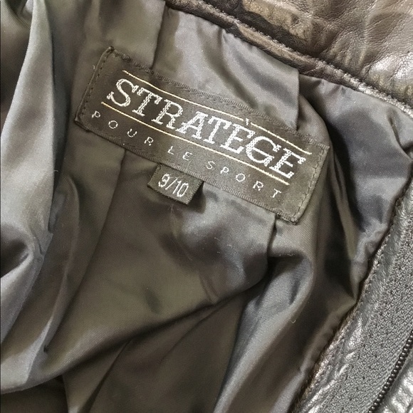 Sexy pair of high waisted leather pants - Picture 7 of 9